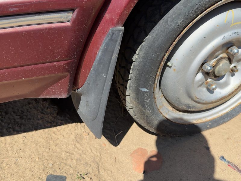 1987 Nissan Maxima Quarter Panel Moulding RH