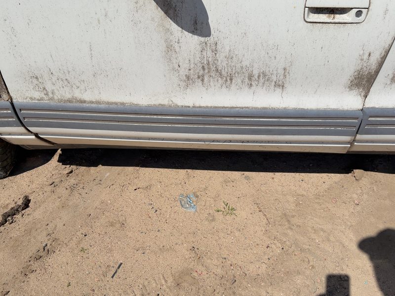 1993 Oldsmobile Eighty-eight (80 & Up) Front Door Moulding LH