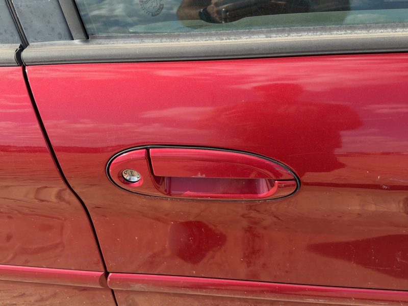 1999-2003 Ford Taurus(see Also Taurus X) Outside Door Handle RH