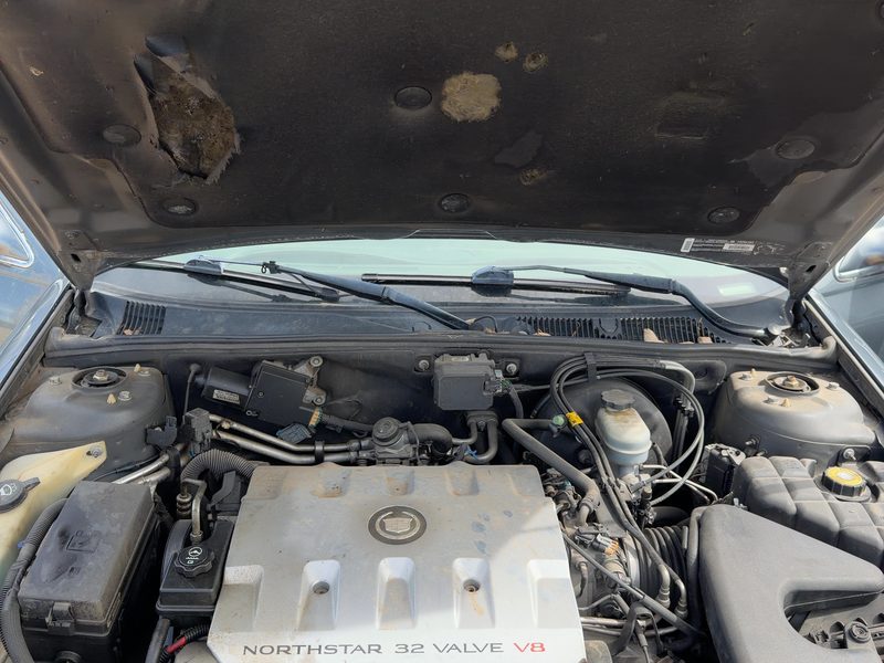 2003 Cadillac Seville Hood Hinge LH