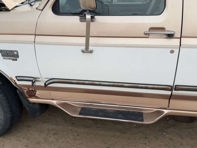 1995-1997 Ford Pickup F250 Series Front Door LH