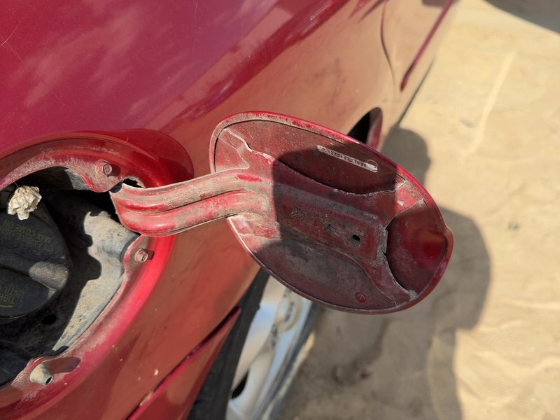 2000-2007 Ford Taurus(see Also Taurus X) Fuel Tank Door