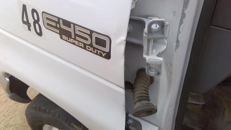 1997-2007 Ford Van E450 Fender LH