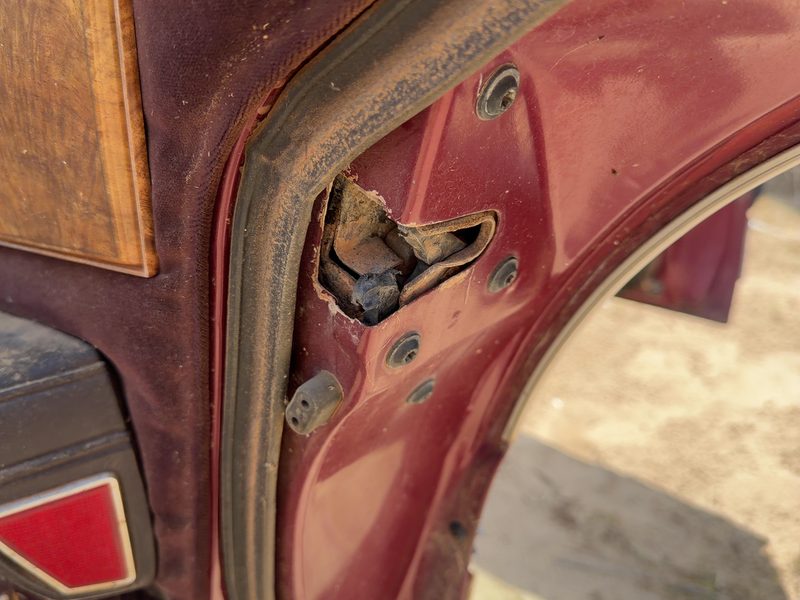 1986 Buick Park Avenue (80&up) Rear Door Latch RH
