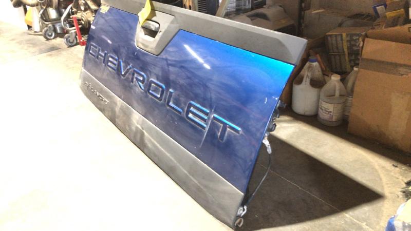 2002-2006 Avalanche 1500 Trunk/Decklid/Hatch/Tailgate