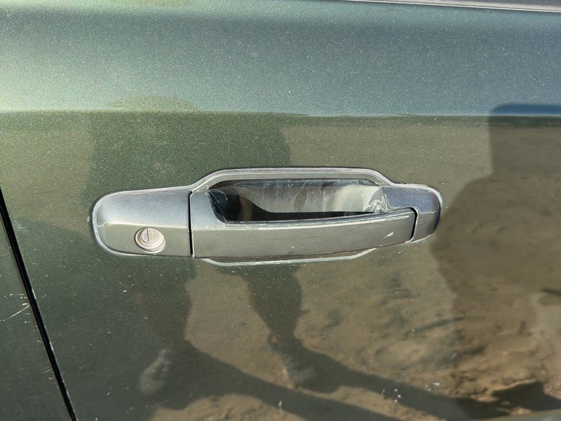 2003-2009 Kia Sorento Outside Door Handle RH