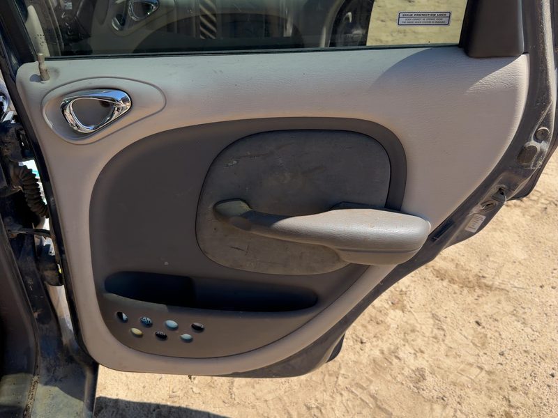2001-2002 Pt Cruiser Rear Door Trim Panel RH