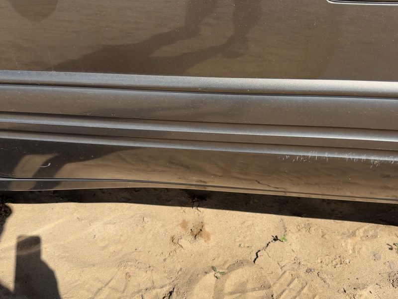 1999 Pontiac Bonneville (80 & Up) Front Door Moulding LH