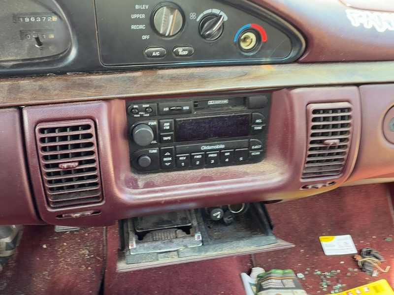 1994-1995 Oldsmobile Eighty-eight (80 & Up) Dash Panel