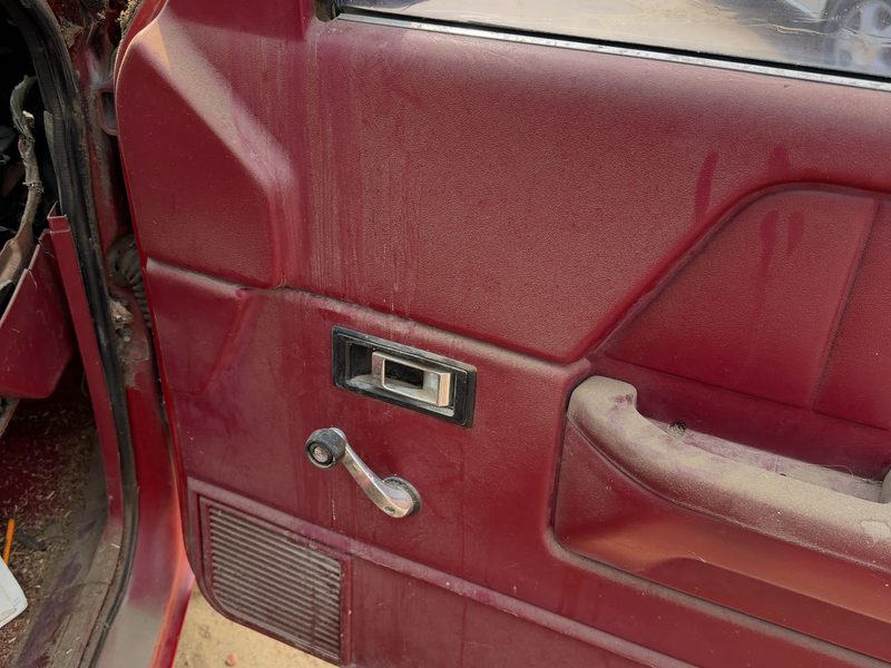 1991 Dodge Dakota (mid-size) Front Door Trim Panel RH