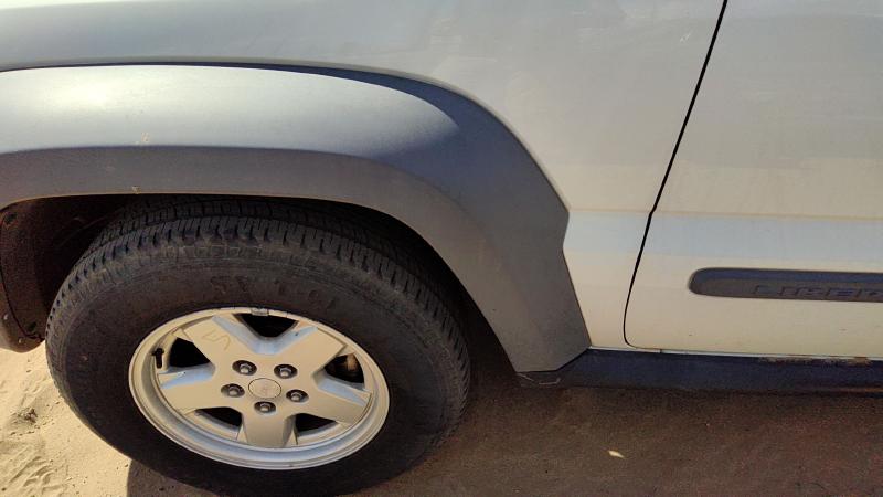 2005-2007 Jeep Liberty Fender LH