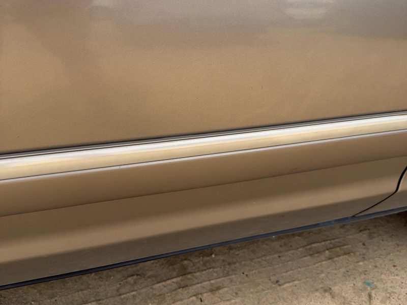 1998-2005 Mercury Grand Marquis (79 & Up) Front Door Moulding RH