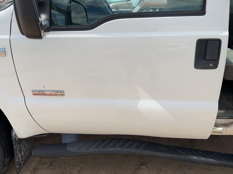 1999-2007 Ford F350 Super Duty Pickup Front Door LH