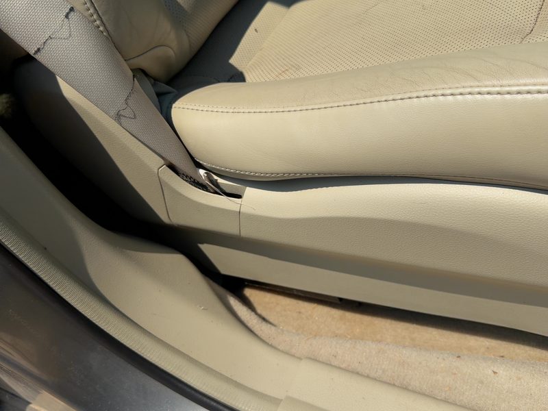 2003 Infiniti FX Series Seat Track RH