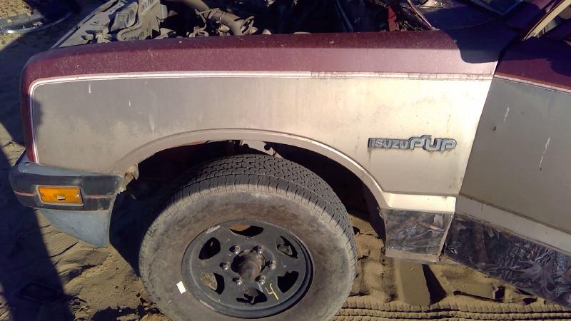 1981-1987 Isuzu Pickup Fender LH