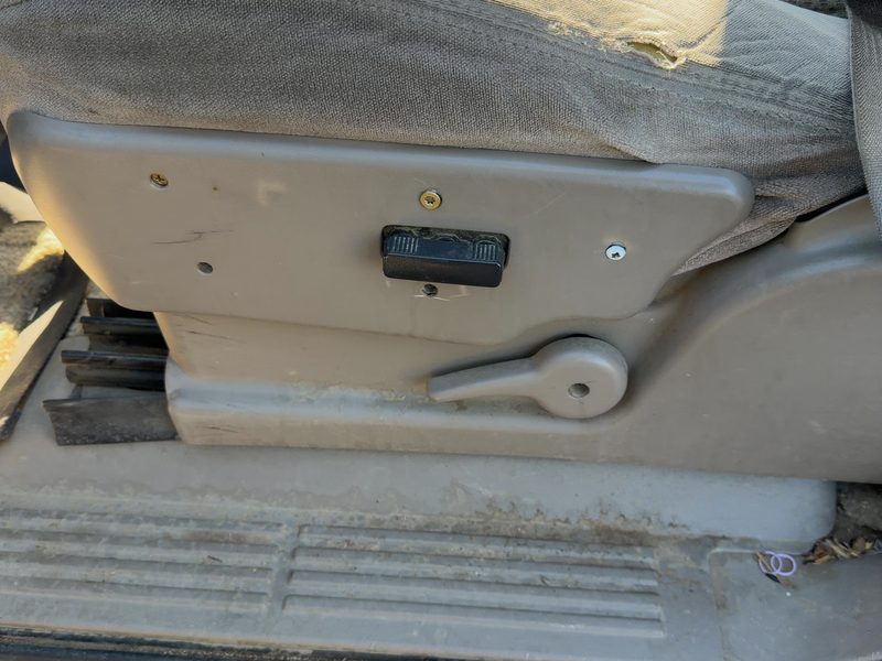 2003 Chevy/gmc Suburban 1500 Series Seat Track LH