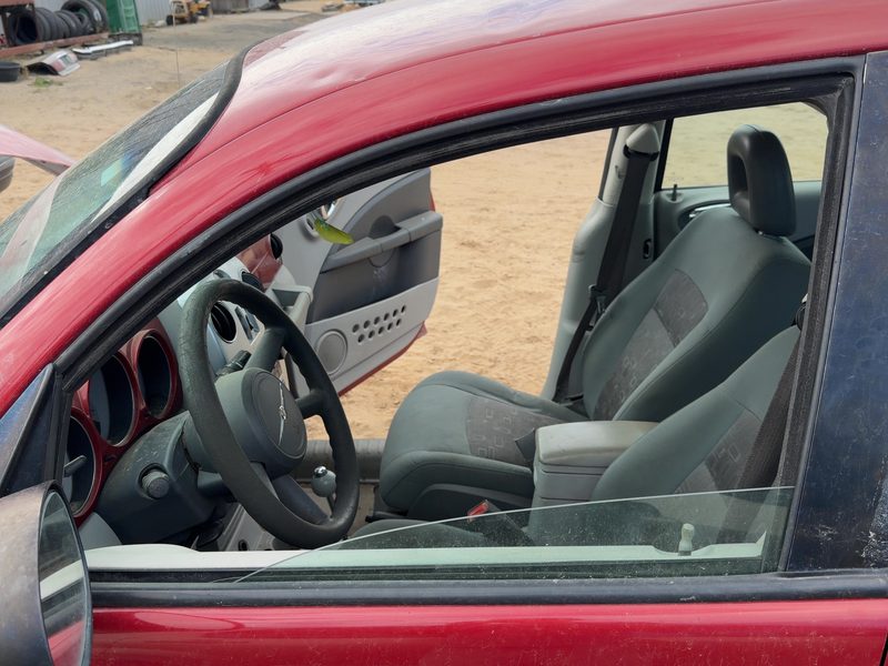 2001-2010 Pt Cruiser Front Door Glass/Window LH