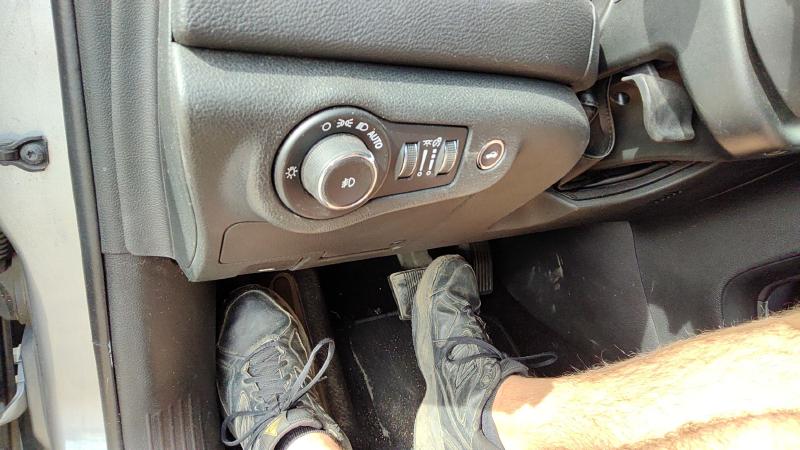 2015 Chrysler 200 Dash Panel