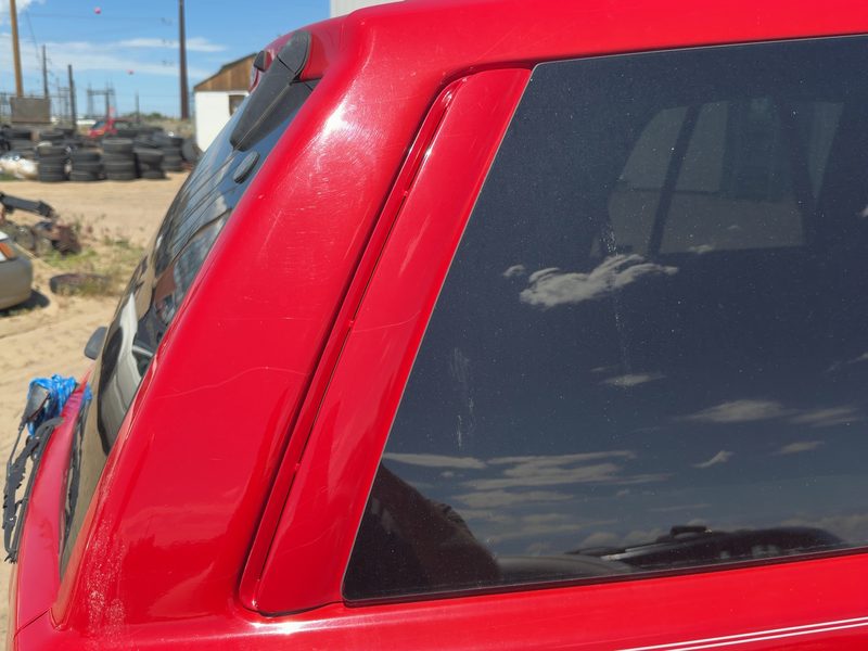 2000 Jeep Grand Cherokee Quarter Panel Moulding RH