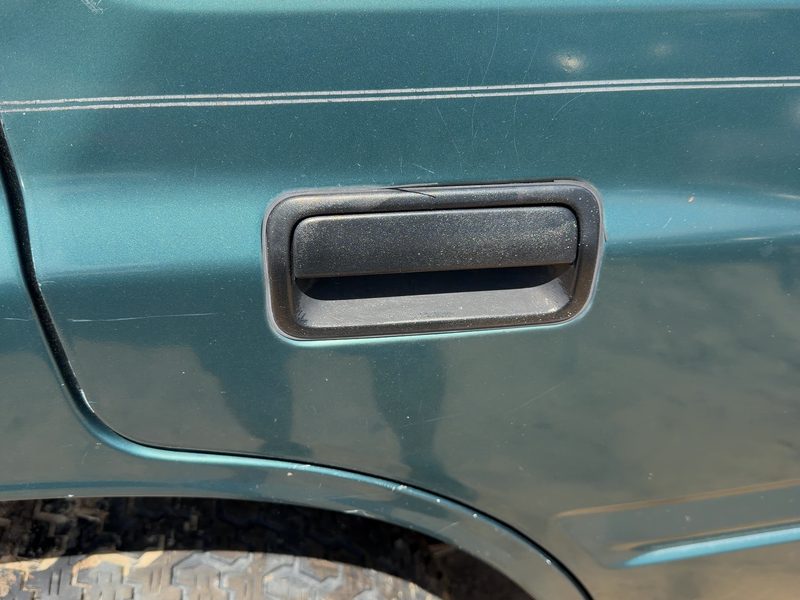 1995 Isuzu Rodeo Outside Door Handle RH
