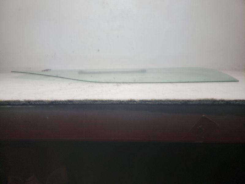 1991-1996 Saturn S Series Front Door Glass/Window RH