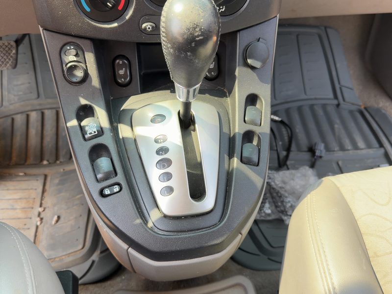2004-2005 Saturn Vue Dash Panel
