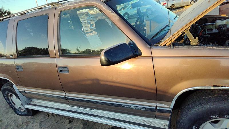 1988-2002 Chevy/gmc Suburban 1500 Series Front Door RH