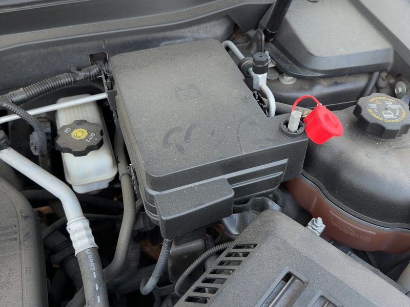 2013-2016 Chevrolet Equinox Engine Fuse Box