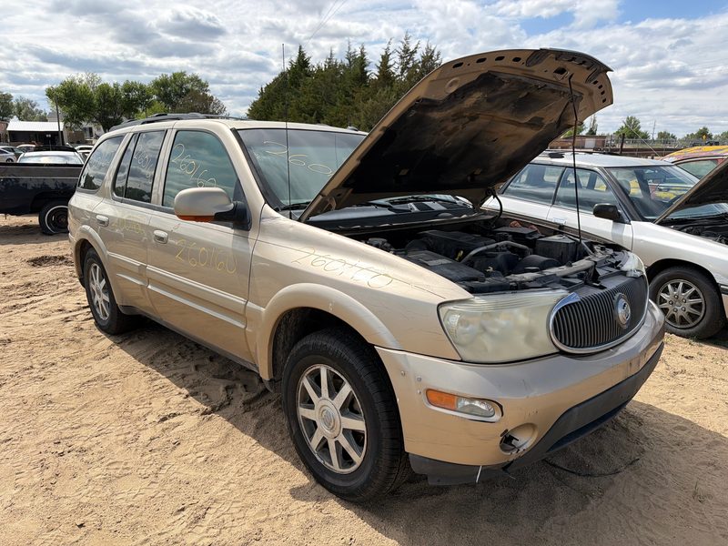 2004-2007 Buick Rainier Hood
