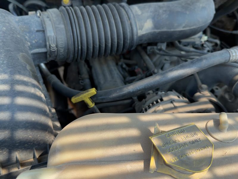 2002-2003 Dodge Ram Pickup 1500 Series Cylinder Head
