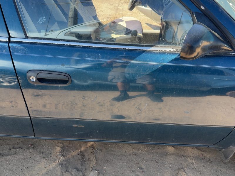 1998-2002 Toyota Corolla (also See FX 87-88) Front Door RH