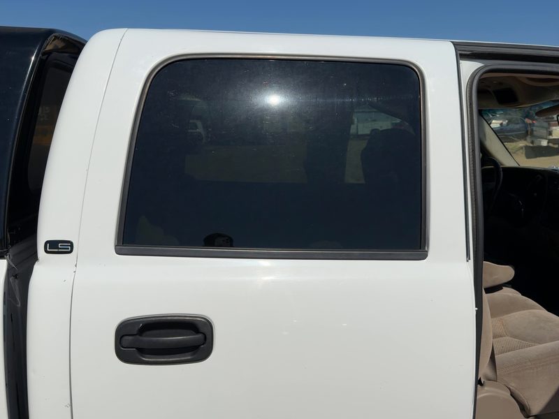 2000-2007 Chevrolet 2500 Silverado Pickup Rear Door RH