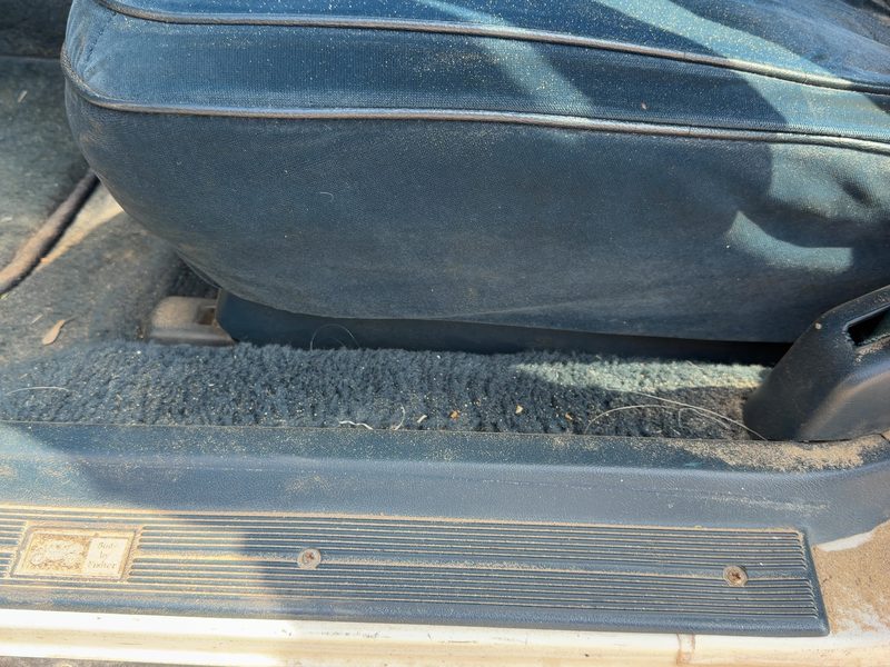 1986 Oldsmobile Ninety-eight (80 & Up) Seat Track LH
