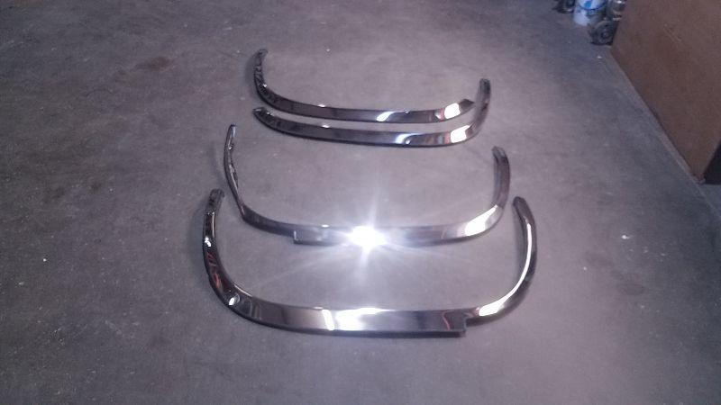 2001-2006 Chevrolet Tahoe Fender Moulding