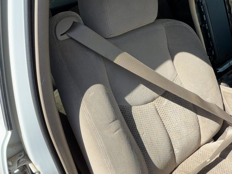 2003-2007 Chevrolet 2500 Silverado Pickup Front Seat Belt RH