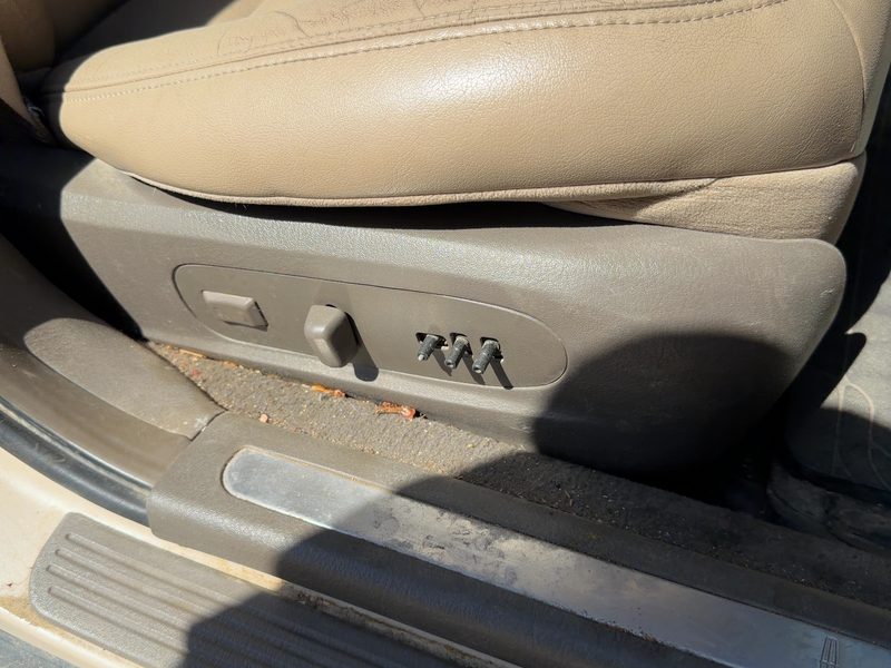 2001 Lincoln LS Seat Track RH