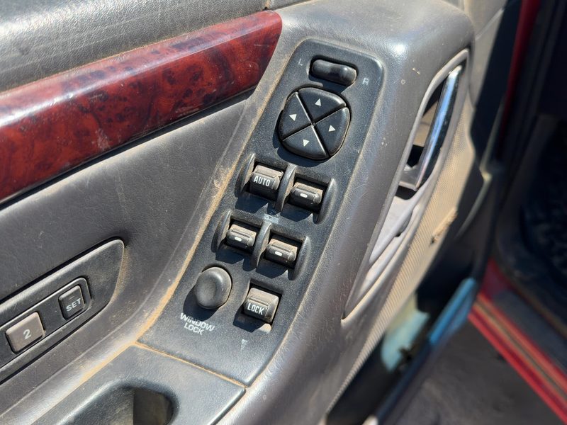1999-2004 Jeep Grand Cherokee Door Switch Front