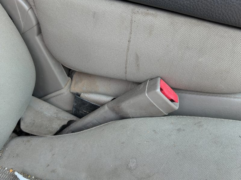 2002-2005 Dodge Ram Pickup 1500 Series Front Seat Belt RH