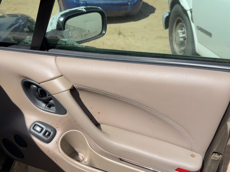 1999 Pontiac Bonneville (80 & Up) Front Door Trim Panel RH