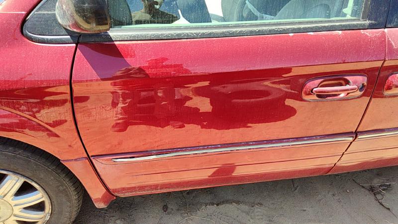 2004-2007 Chrysler Town & Country Front Door LH