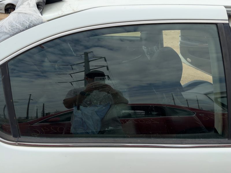 2000-2004 Infiniti I30 Rear Door Glass/Window RH