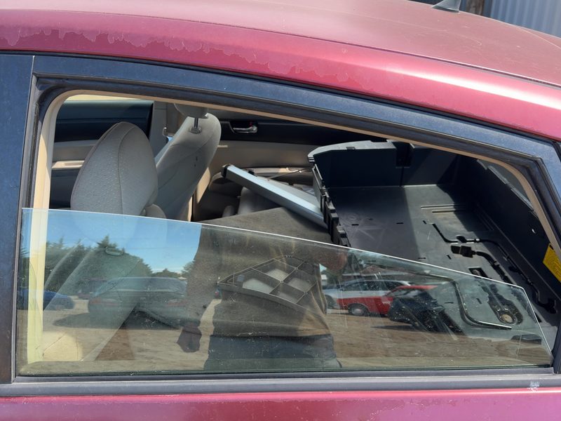 2004-2009 Toyota Prius Rear Door Glass/Window LH