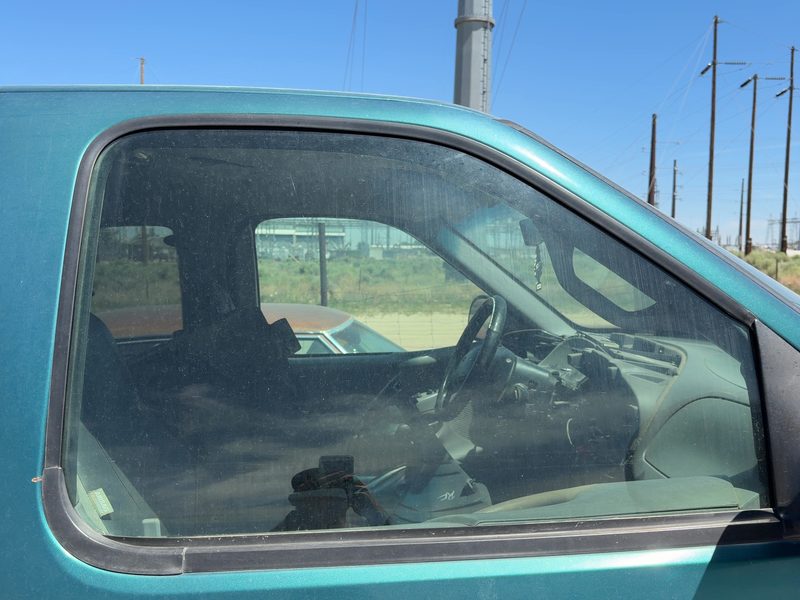 1997-2004 Ford Pickup F150 Series Front Door Glass/Window RH