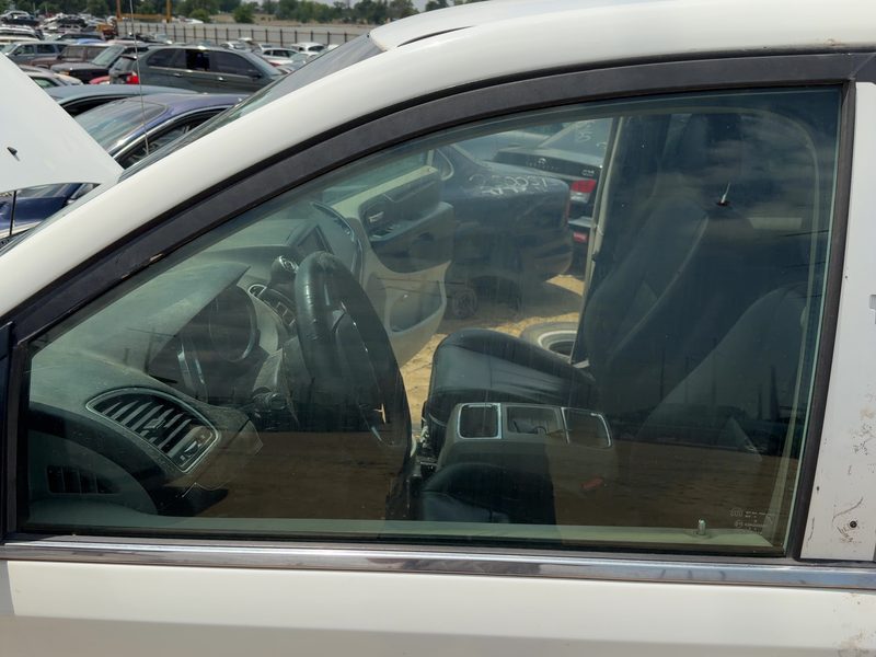 2008-2020 Chrysler Town & Country Front Door Glass/Window LH