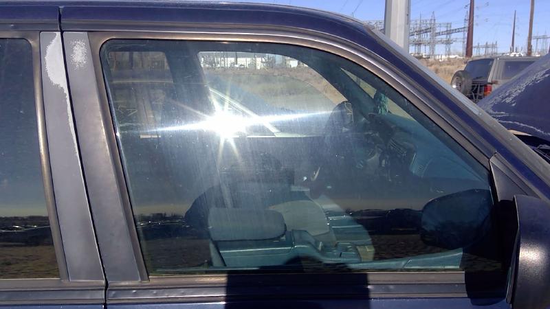 1995-2005 Explorer Front Door Glass/Window RH