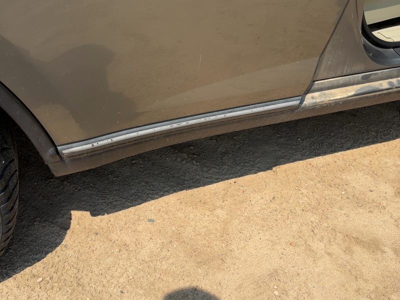 2003-2006 Infiniti FX Series Rear Door Moulding RH