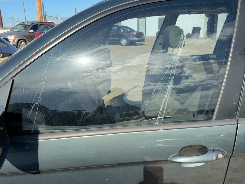 2000-2006 BMW X5 Front Door Glass/Window LH