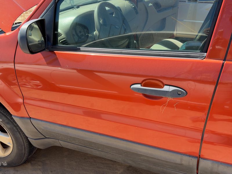 2005-2007 Ford Escape Front Door LH