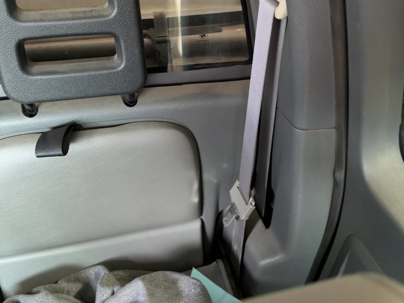 2006 Dodge Dakota (mid-size) Rear Seat Belt RH