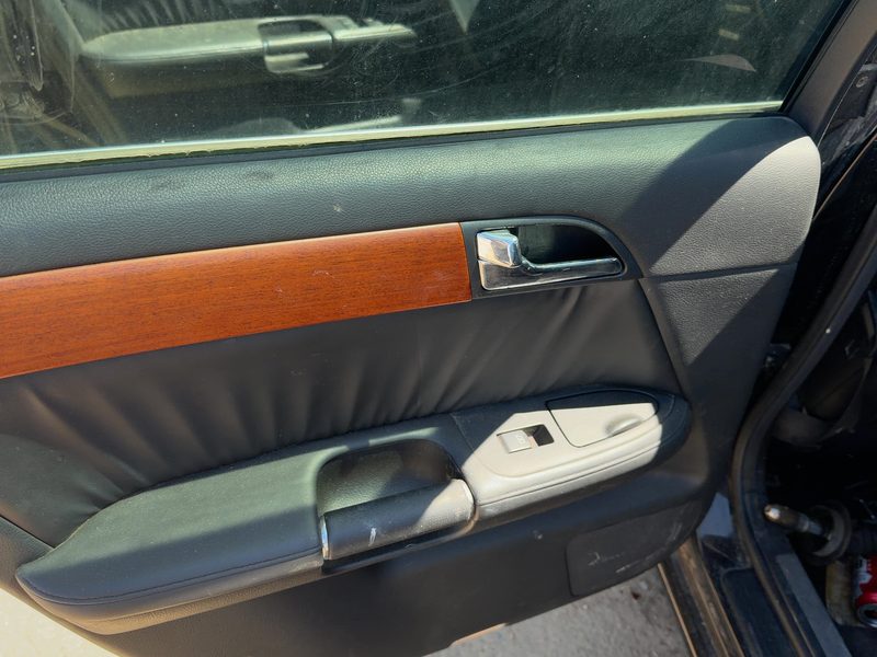 2006-2007 Infiniti M35 Rear Door Trim Panel LH